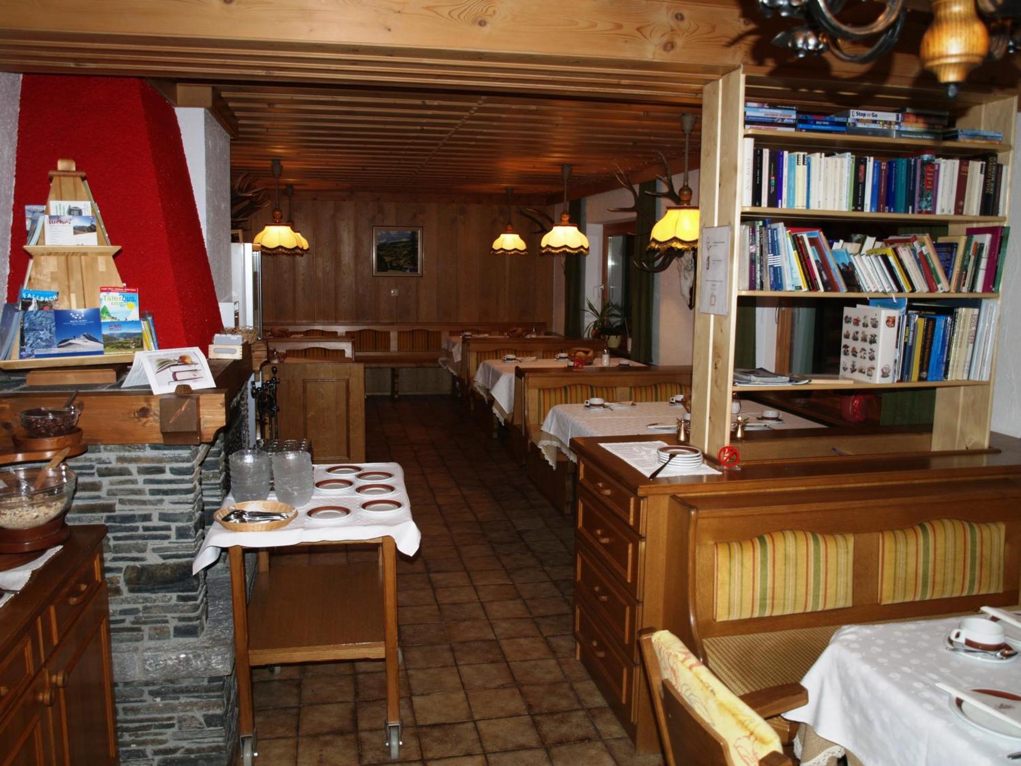 Gaestehaus Hubertus マルタ エクステリア 写真