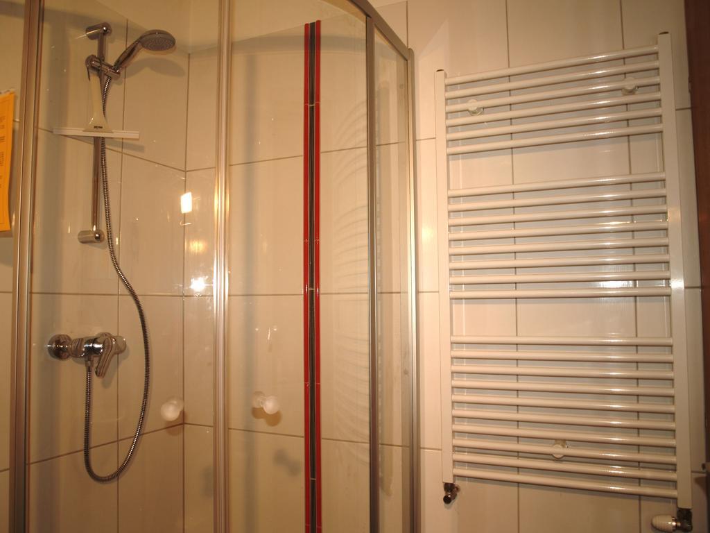 Gaestehaus Hubertus マルタ エクステリア 写真